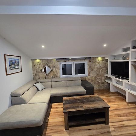 Comfortable Apartment Near Pula Marcana Luaran gambar