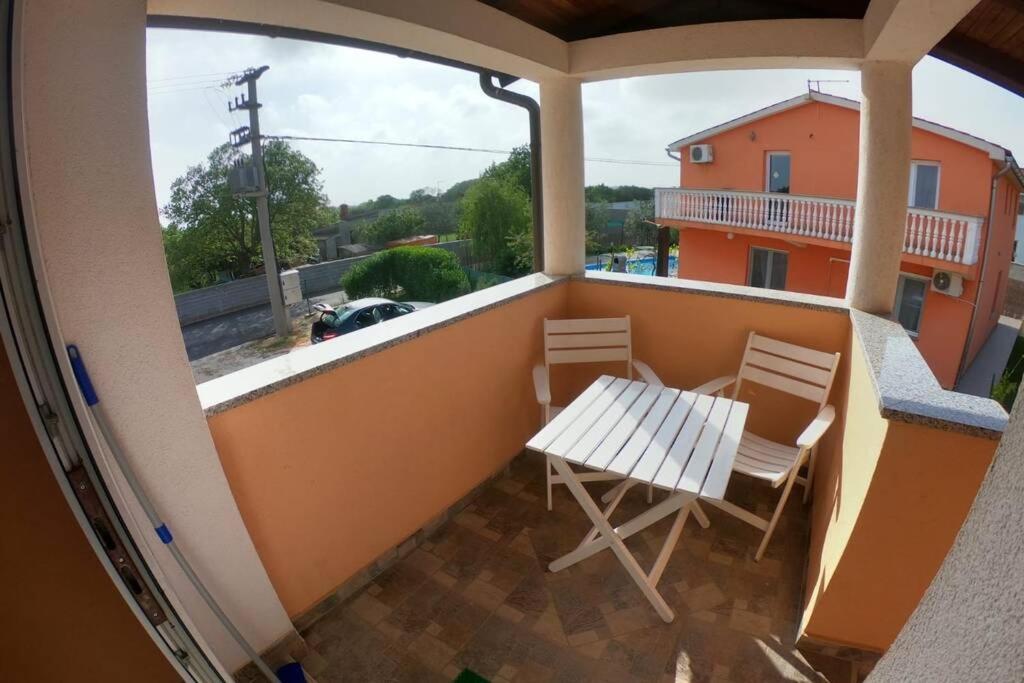 Comfortable Apartment Near Pula Marcana Luaran gambar