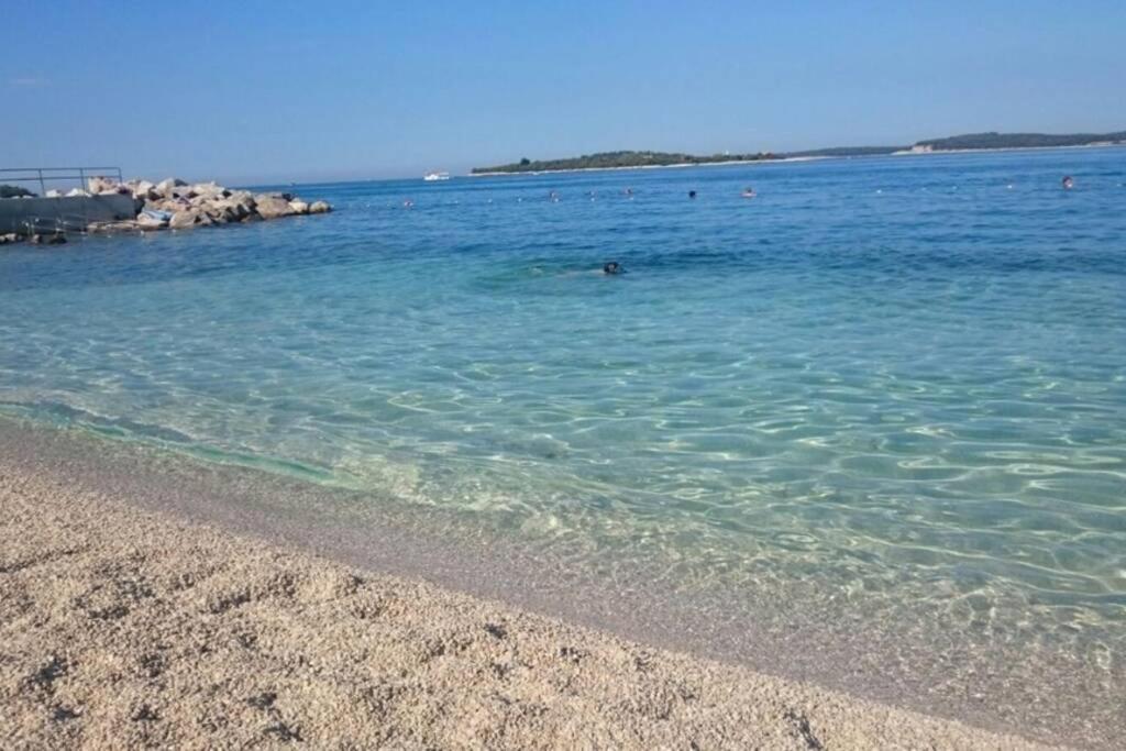 Comfortable Apartment Near Pula Marcana Luaran gambar