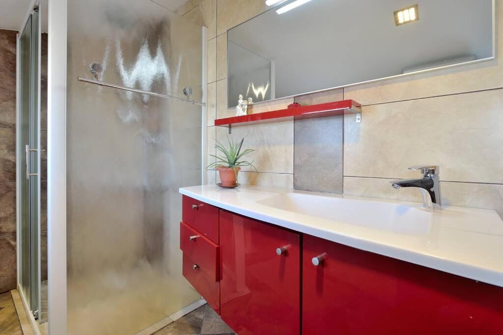 Comfortable Apartment Near Pula Marcana Luaran gambar