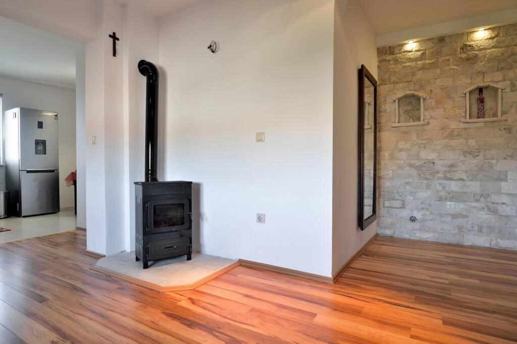 Comfortable Apartment Near Pula Marcana Luaran gambar