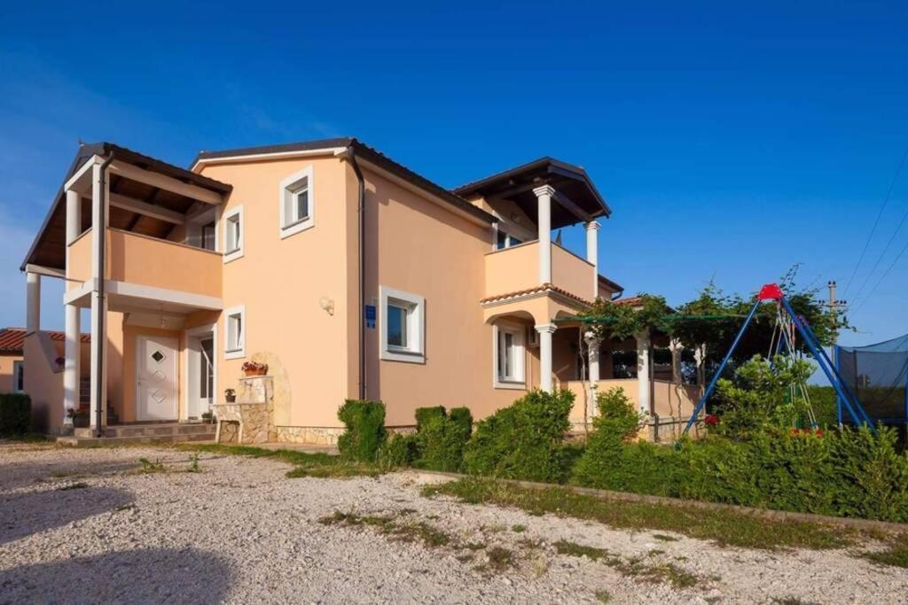 Comfortable Apartment Near Pula Marcana Luaran gambar
